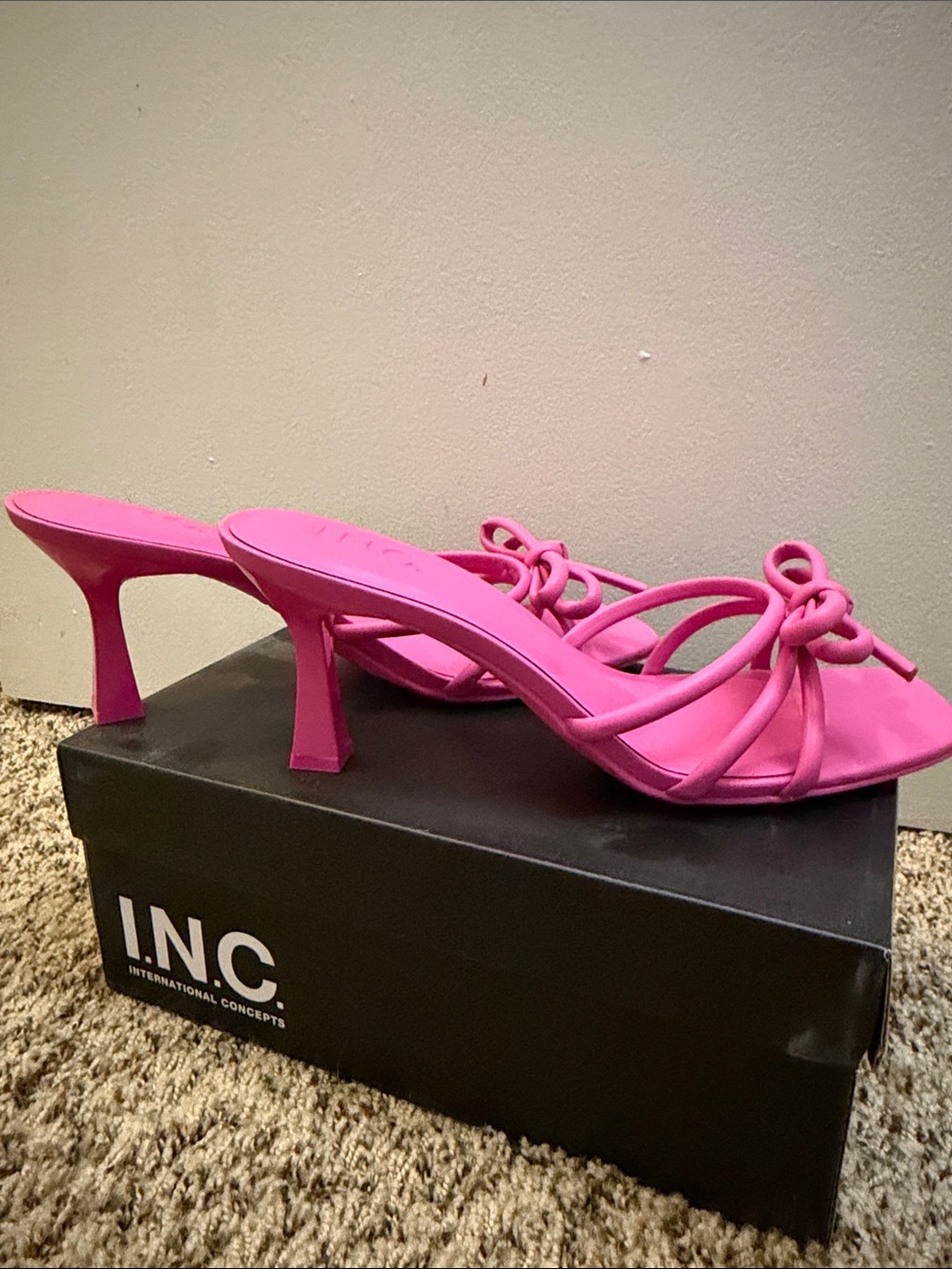 NIB INC International Concepts Fuchsia Knot-Strap Mule Heels Size 9M - Picture 5 of 7